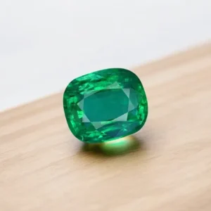 emerald stone (panna)